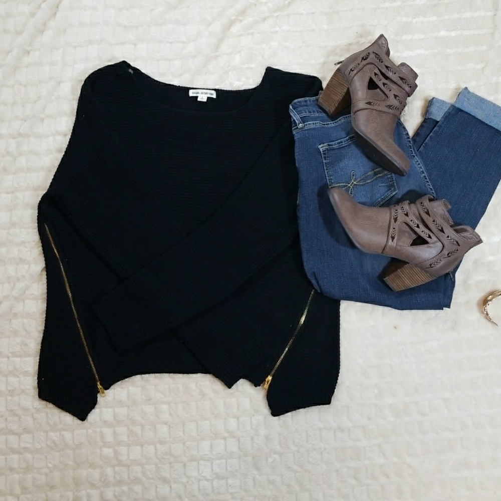 Side Zip Cable Knit Sweater - Picture 8 of 8